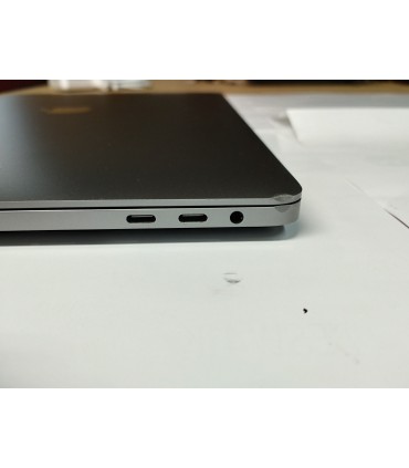 MacBook PRO 16" I7 16Gb 512Gb 2019 Reacondicionado 6 meses de garantia